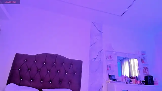 alysson 18 online show from 14, 3, 2026