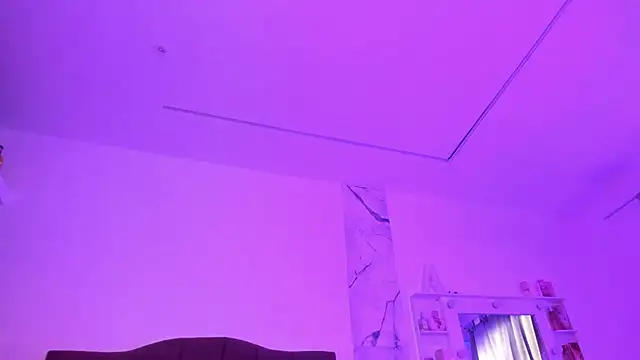 alysson 18 online show from 20, 4, 2026