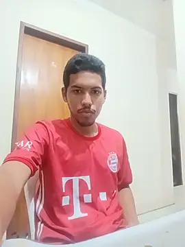 Snapshot of Vinicius5890 chatting on 6, 6, 2026 Vinicius5890 online show from 6, 6, 2026