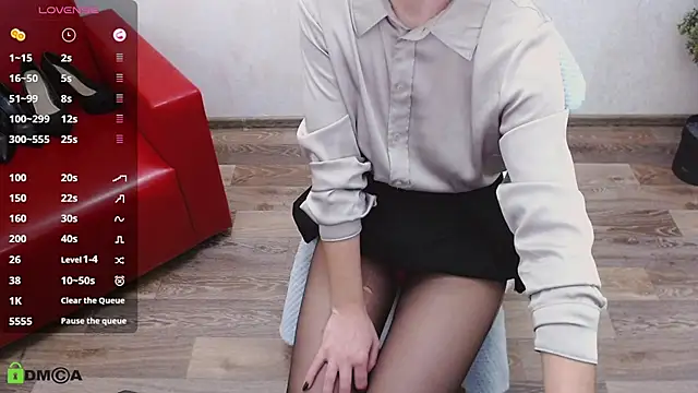 VickyGolden online show from 17, 11, 2025