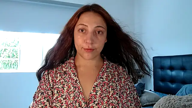 VickyHoult online show from 23, 2, 2025