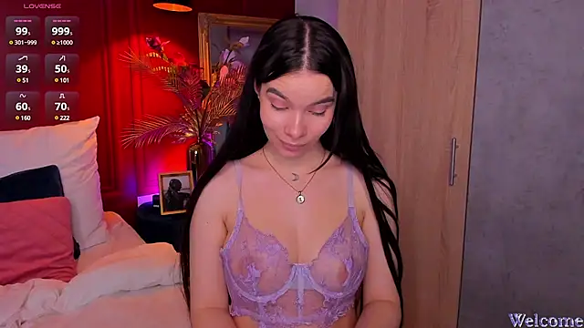 Snapshot of MiaMuse chatting on 14, 2, 2025 MiaMuse online show from 14, 2, 2025