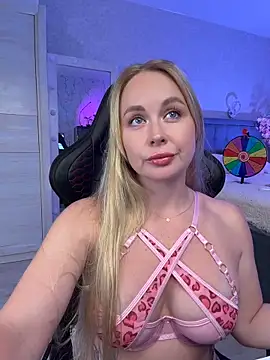 Kitty Ricky online show from 10, 4, 2026