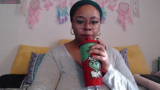 Snapshot of -khayaparker chatting on 21, 12, 2024 -khayaparker online show from 21, 12, 2024