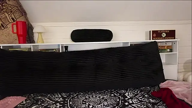 -khayaparker online show from 18, 3, 2026