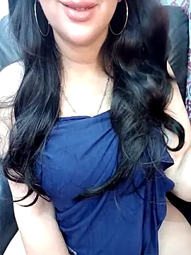 Snapshot of Queen_sousou chatting on 15, 2, 2025 Queen sousou online show from 15, 2, 2025