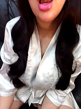 Snapshot of Queen_sousou chatting on 16, 2, 2025 Queen sousou online show from 16, 2, 2025