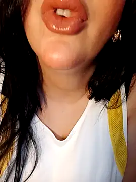 Snapshot of Queen_sousou chatting on 20, 3, 2025 Queen sousou online show from 20, 3, 2025