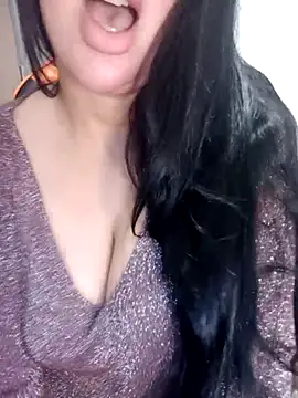 Snapshot of Queen_sousou chatting on 15, 10, 2025 Queen sousou online show from 15, 10, 2025