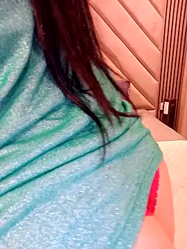 Snapshot of Queen_sousou chatting on 17, 10, 2025 Queen sousou online show from 17, 10, 2025