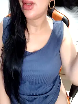 Snapshot of Queen_sousou chatting on 18, 10, 2025 Queen sousou online show from 18, 10, 2025