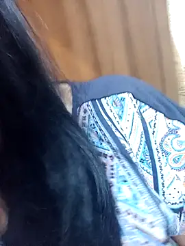 Snapshot of Queen_sousou chatting on 15, 11, 2025 Queen sousou online show from 15, 11, 2025