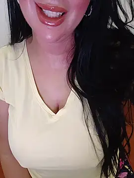 Snapshot of Queen_sousou chatting on 11, 6, 2026 Queen sousou online show from 11, 6, 2026