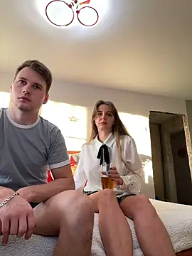 FluffyHat online show from 6, 1, 2025