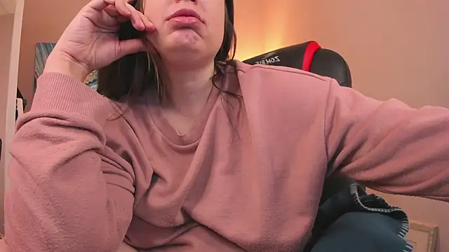 BattyMoll online show from 24, 2, 2025