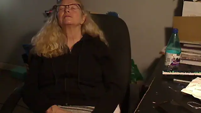 Snapshot of XTRAHORNYONE chatting on 22, 2, 2025 XTRAHORNYONE online show from 22, 2, 2025