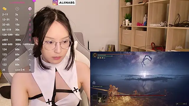 Snapshot of aliiiiiina chatting on 14, 1, 2025 aliiiiiina online show from 14, 1, 2025