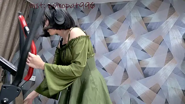 Snapshot of aliiiiiina chatting on 26, 10, 2025 aliiiiiina online show from 26, 10, 2025