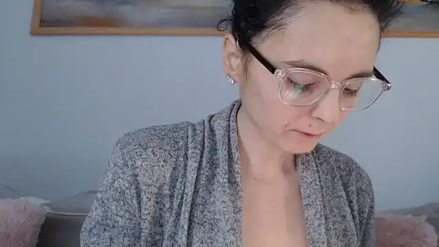 cleophee online show from 17, 4, 2026