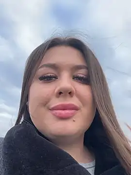 Sara Slow online show from 5, 2, 2025