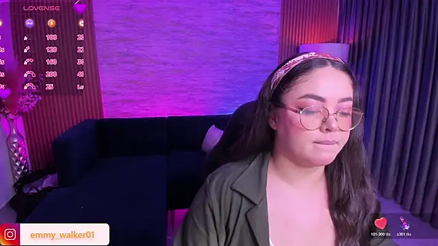 emmy walker online show from 17, 11, 2025