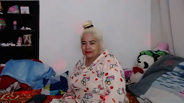 Snapshot of estrellita_fugaz16x chatting on 30, 12, 2024 estrellita fugaz16x online show from 30, 12, 2024