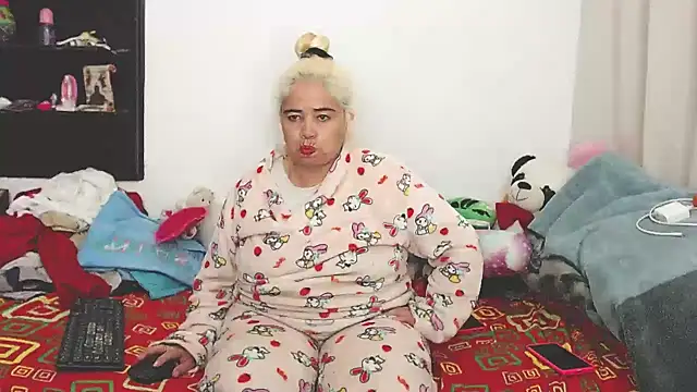 Snapshot of estrellita_fugaz16x chatting on 4, 1, 2025 estrellita fugaz16x online show from 4, 1, 2025