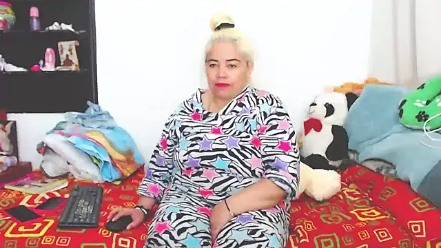 Snapshot of estrellita_fugaz16x chatting on 9, 1, 2025 estrellita fugaz16x online show from 9, 1, 2025