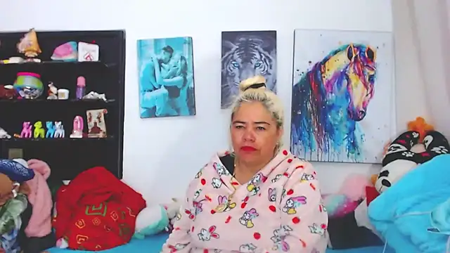 Snapshot of estrellita_fugaz16x chatting on 27, 1, 2025 estrellita fugaz16x online show from 27, 1, 2025