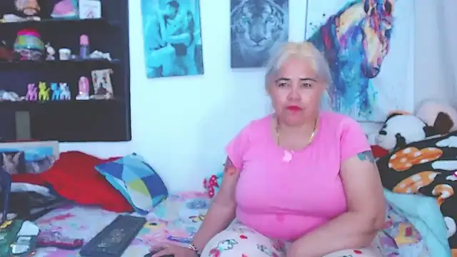 Snapshot of estrellita_fugaz16x chatting on 9, 3, 2025 estrellita fugaz16x online show from 9, 3, 2025