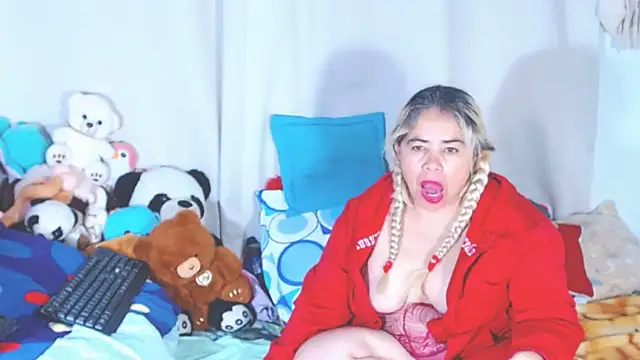 Snapshot of estrellita_fugaz16x chatting on 21, 9, 2025 estrellita fugaz16x online show from 21, 9, 2025