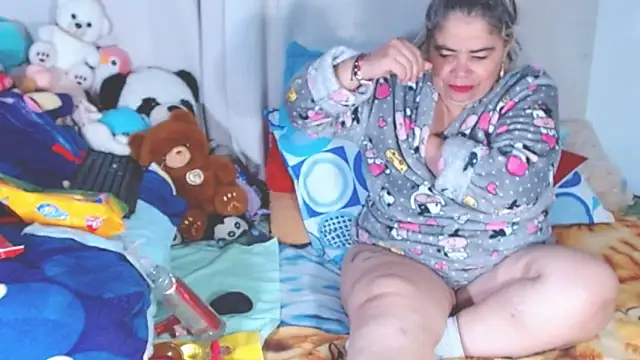 Snapshot of estrellita_fugaz16x chatting on 30, 9, 2025 estrellita fugaz16x online show from 30, 9, 2025