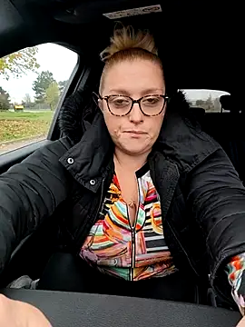 Snapshot of winniess40 chatting on 28, 11, 2025 winniess40 online show from 28, 11, 2025