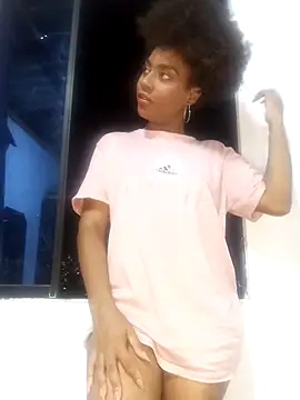 Snapshot of thaimy_ chatting on 14, 10, 2025 thaimy online show from 14, 10, 2025
