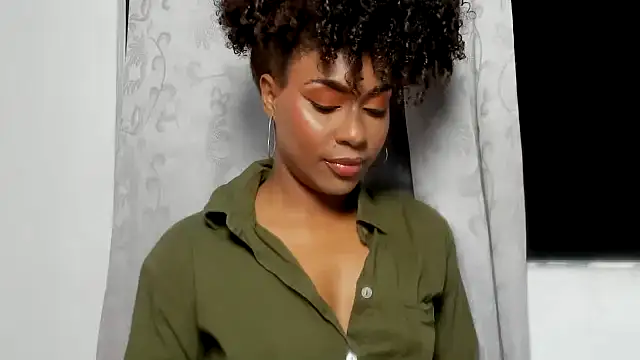 thaimy  online show from 3, 11, 2025