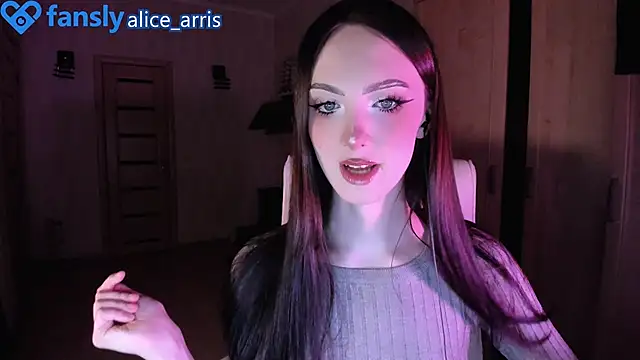 Snapshot of Alice__Aris chatting on 14, 10, 2025 Alice  Aris online show from 14, 10, 2025