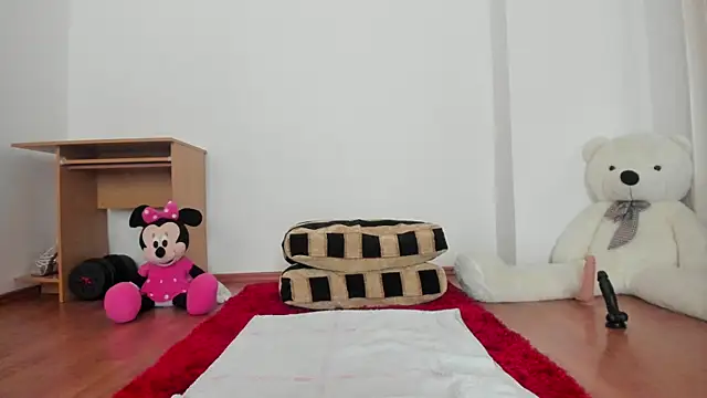 AnneQueen online show from 28, 1, 2025