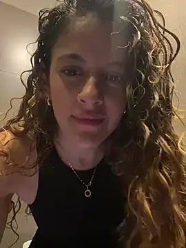 Snapshot of alana15 chatting on 13, 12, 2024 alana15 online show from 13, 12, 2024