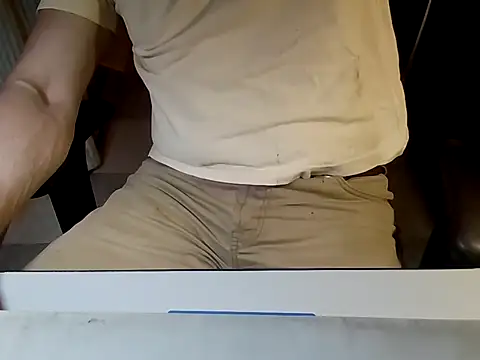 Snapshot of mariohurt101 chatting on 24, 10, 2025 mariohurt101 online show from 24, 10, 2025