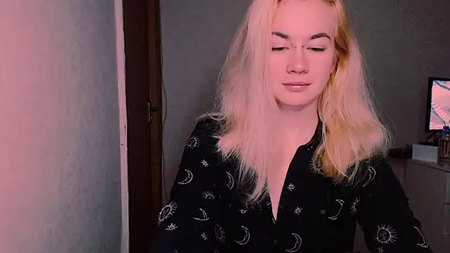 xxxcharismaaa online show from 6, 10, 2025