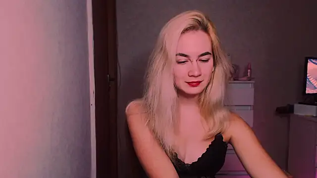 xxxcharismaaa online show from 24, 10, 2025