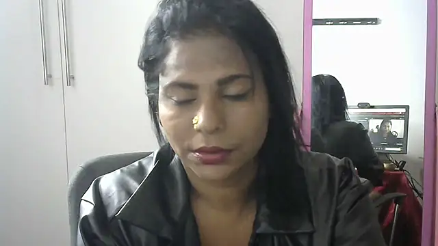 Snapshot of sunshinelady_ chatting on 18, 12, 2024 sunshinelady online show from 18, 12, 2024
