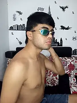 pinedasex777 online show from 10, 3, 2025