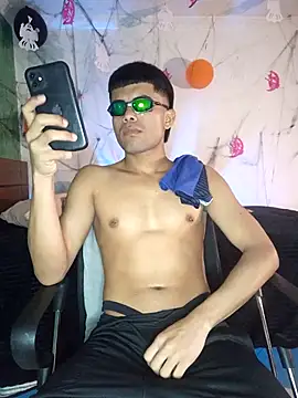 pinedasex777 online show from 10, 10, 2025