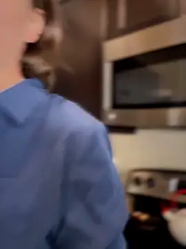 MaiseKnox online show from 10, 4, 2026