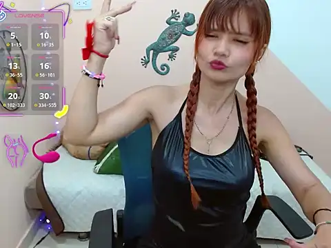 Snapshot of miss_tinnymafe chatting on 24, 9, 2025 miss tinnymafe online show from 24, 9, 2025