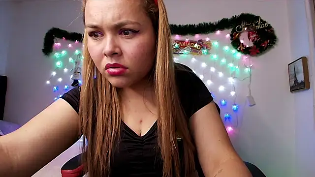 lili phill online show from 8, 12, 2024