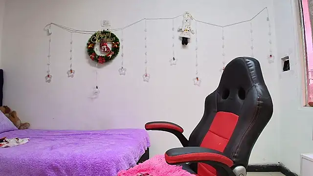 lili phill online show from 25, 12, 2024