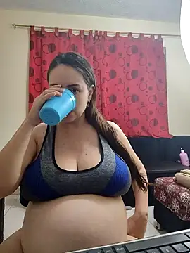 Snapshot of rosahills chatting on 3, 2, 2025 rosahills online show from 3, 2, 2025