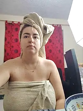 Snapshot of rosahills chatting on 28, 9, 2025 rosahills online show from 28, 9, 2025